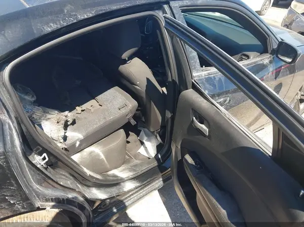 2C3CDXBG1JH120315 2018 DODGE CHARGER - Image 8