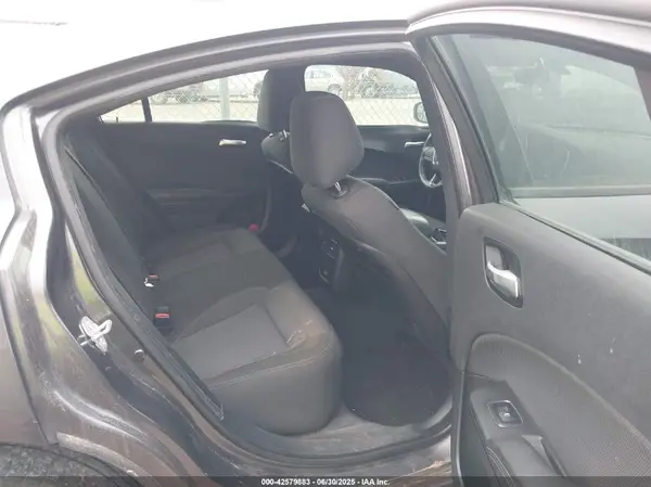 2C3CDXBG1JH157817 2018 DODGE CHARGER - Image 8