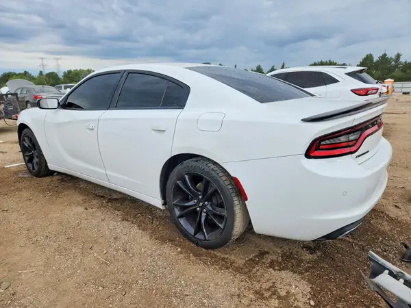 2C3CDXBG1JH221032 2018 DODGE CHARGER - Image 2