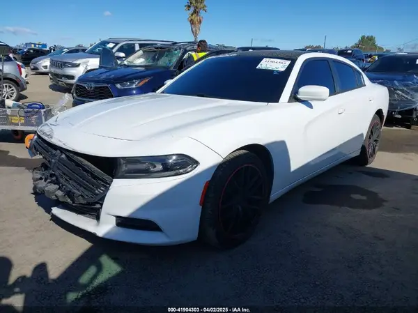 2C3CDXBG1JH221709 2018 DODGE CHARGER - Image 2