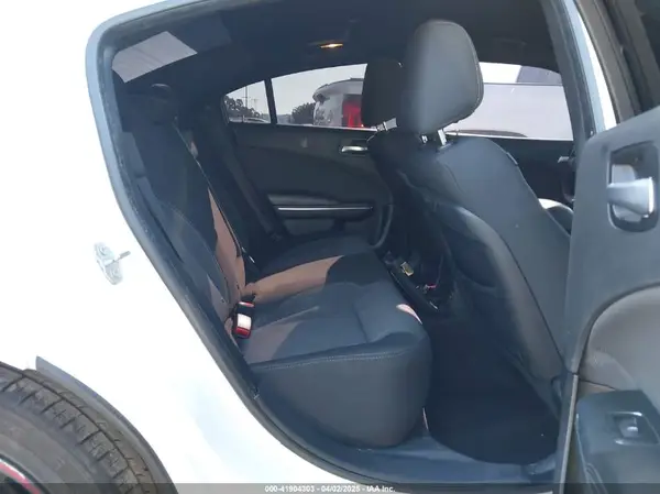 2C3CDXBG1JH221709 2018 DODGE CHARGER - Image 8