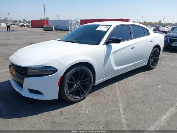 2C3CDXBG1JH272952 2018 DODGE CHARGER - Image 2