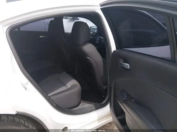 2C3CDXBG1JH336097 2018 DODGE CHARGER - Image 8