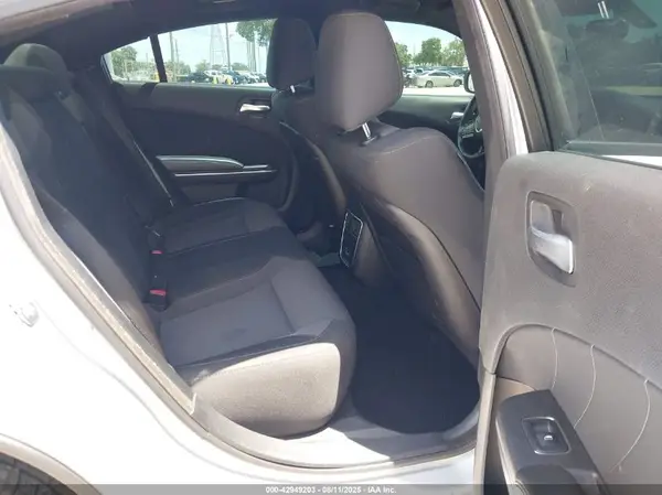 2C3CDXBG1KH576882 2019 DODGE CHARGER - Image 8