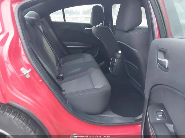 2C3CDXBG1KH631881 2019 DODGE CHARGER - Image 8