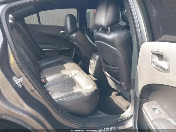 2C3CDXBG1KH655596 2019 DODGE CHARGER - Image 8