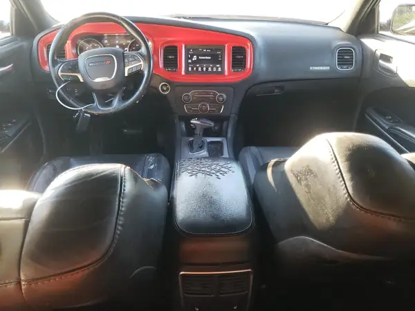 2C3CDXBG1KH655632 2019 DODGE CHARGER - Image 8