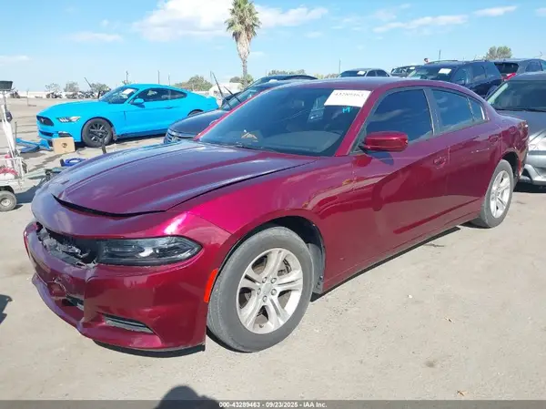 2C3CDXBG1KH664413 2019 DODGE CHARGER - Image 2