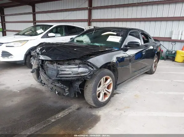 2C3CDXBG1KH664430 2019 DODGE CHARGER - Image 2