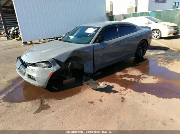 2C3CDXBG1KH685598 2019 DODGE CHARGER - Image 2