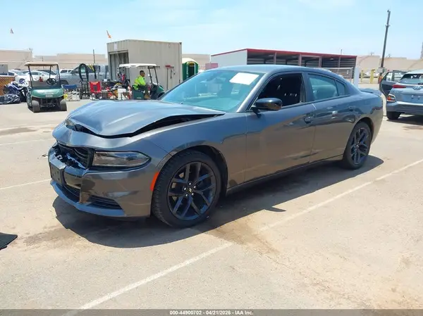 2C3CDXBG1KH685679 2019 DODGE CHARGER - Image 2