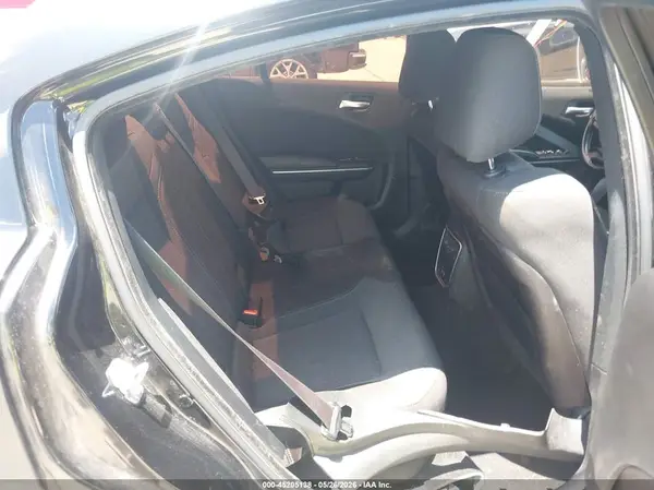 2C3CDXBG1KH696181 2019 DODGE CHARGER - Image 8
