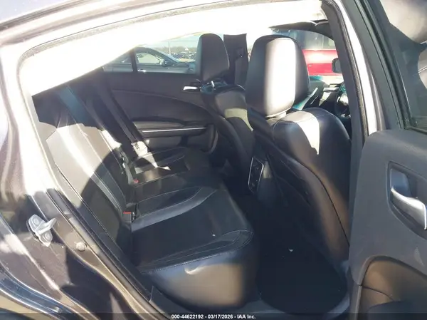 2C3CDXBG1KH711603 2019 DODGE CHARGER - Image 8