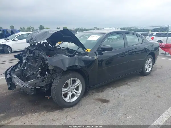 2C3CDXBG1KH719944 2019 DODGE CHARGER - Image 2