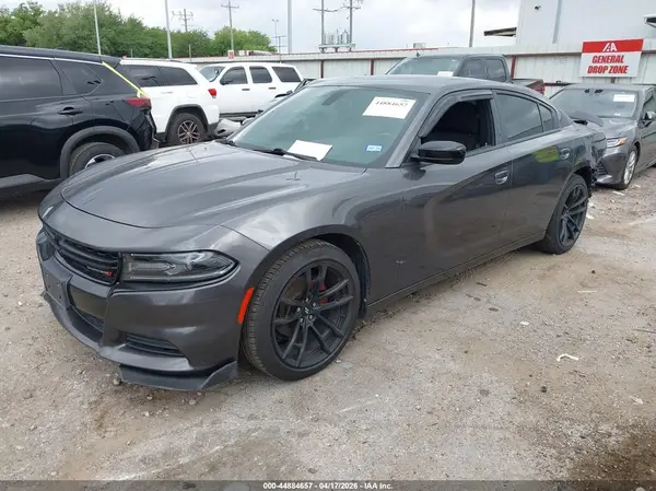 2C3CDXBG1KH734640 2019 DODGE CHARGER - Image 2