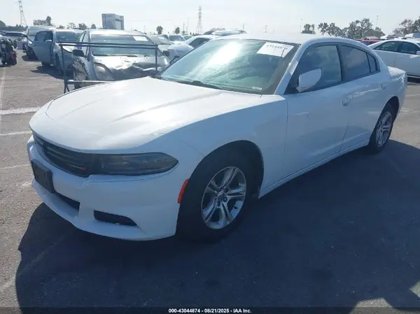 2C3CDXBG1KH754645 2019 DODGE CHARGER - Image 2