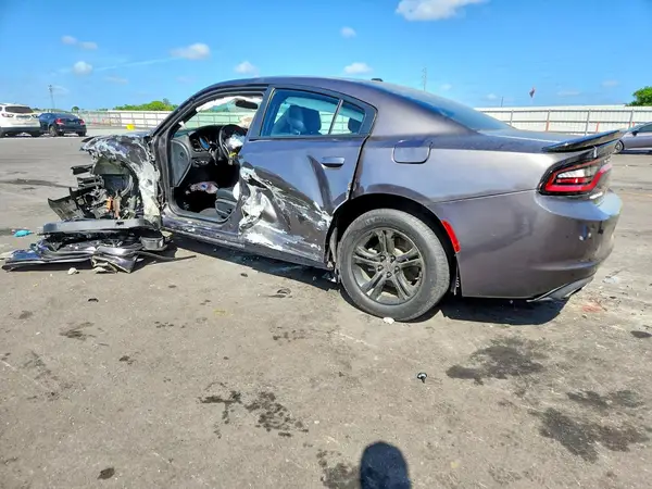 2C3CDXBG1LH211586 2020 DODGE CHARGER - Image 2