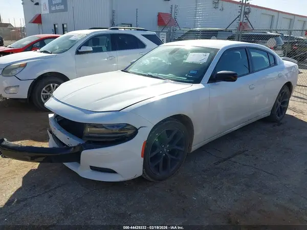 2C3CDXBG1LH228727 2020 DODGE CHARGER - Image 2