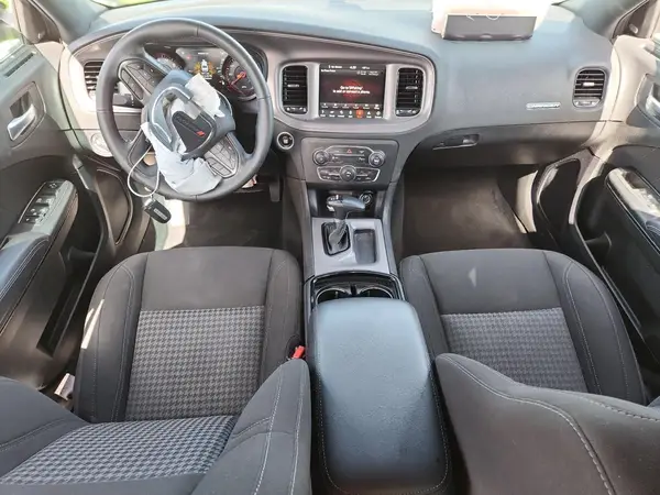2C3CDXBG1PH598310 2023 DODGE CHARGER - Image 8