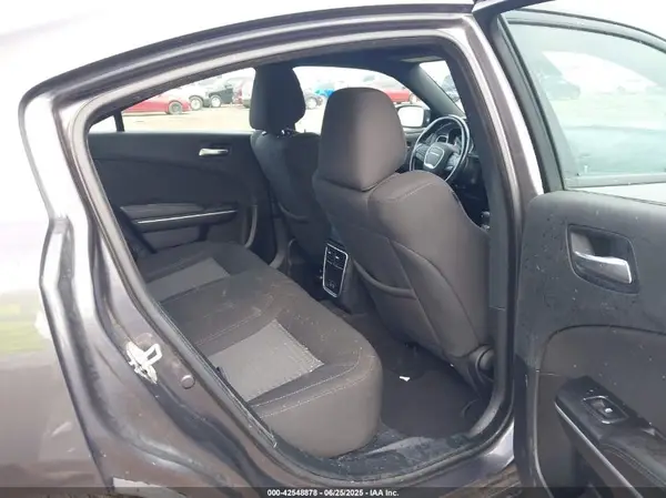 2C3CDXBG1PH663253 2023 DODGE CHARGER - Image 8