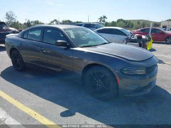 2C3CDXBG2GH246725 2016 DODGE CHARGER - Image 1