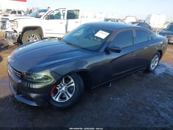 2C3CDXBG2HH546251 2017 DODGE CHARGER - Image 2