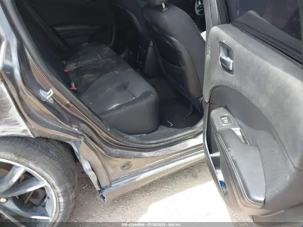 2C3CDXBG2JH145613 2018 DODGE CHARGER - Image 8