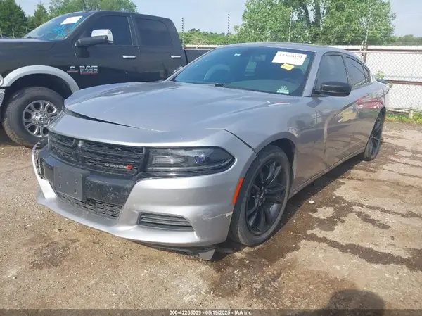 2C3CDXBG2JH186078 2018 DODGE CHARGER - Image 2