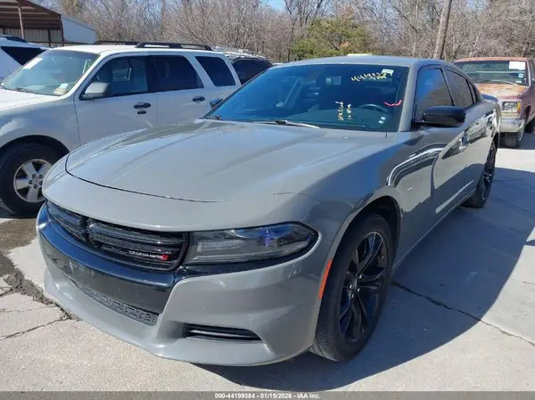 2C3CDXBG2JH188123 2018 DODGE CHARGER - Image 2
