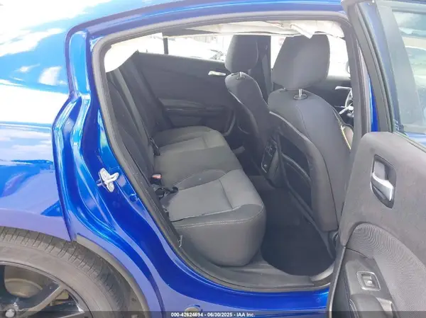 2C3CDXBG2JH203087 2018 DODGE CHARGER - Image 8