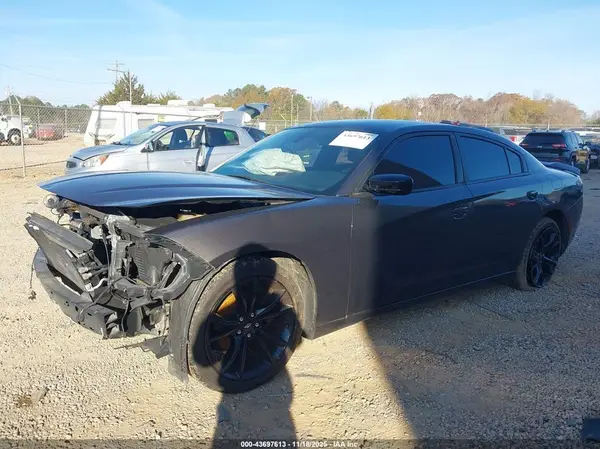 2C3CDXBG2JH248000 2018 DODGE CHARGER - Image 2