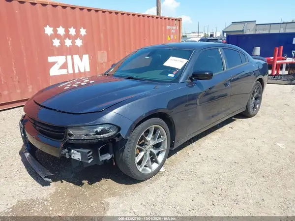 2C3CDXBG2JH257702 2018 DODGE CHARGER - Image 2