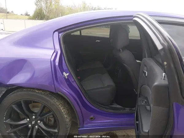 2C3CDXBG2JH306431 2018 DODGE CHARGER - Image 8