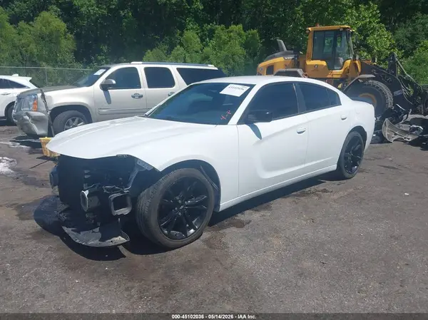 2C3CDXBG2JH335525 2018 DODGE CHARGER - Image 2