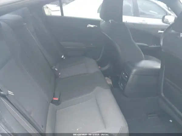 2C3CDXBG2KH588944 2019 DODGE CHARGER - Image 8