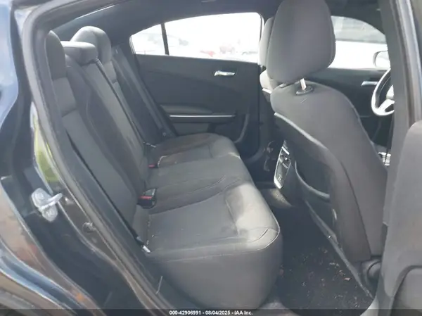 2C3CDXBG2KH657843 2019 DODGE CHARGER - Image 8