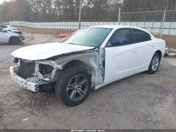 2C3CDXBG2KH657874 2019 DODGE CHARGER - Image 2