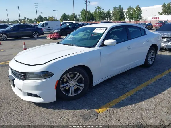 2C3CDXBG2KH664744 2019 DODGE CHARGER - Image 2