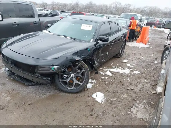 2C3CDXBG2KH665053 2019 DODGE CHARGER - Image 2