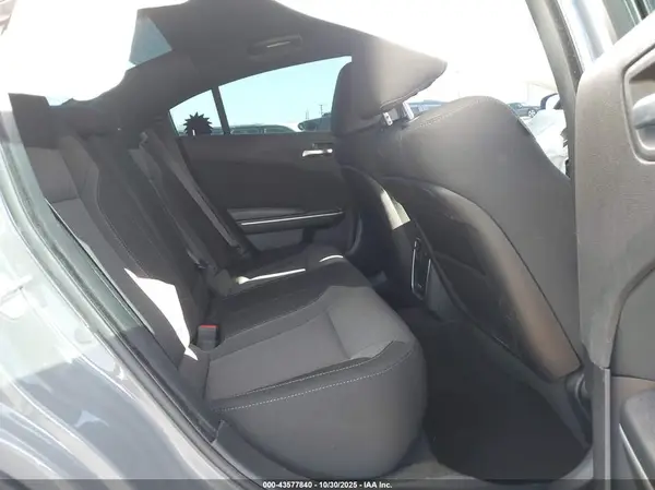 2C3CDXBG2KH672889 2019 DODGE CHARGER - Image 8