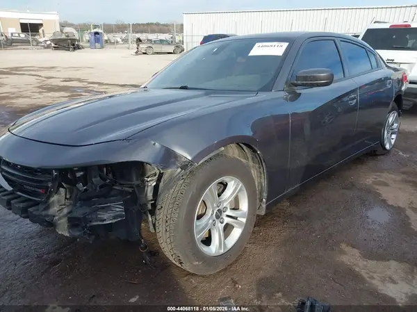 2C3CDXBG2KH692057 2019 DODGE CHARGER - Image 2