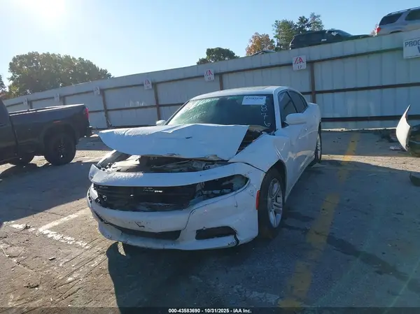 2C3CDXBG2KH724876 2019 DODGE CHARGER - Image 2