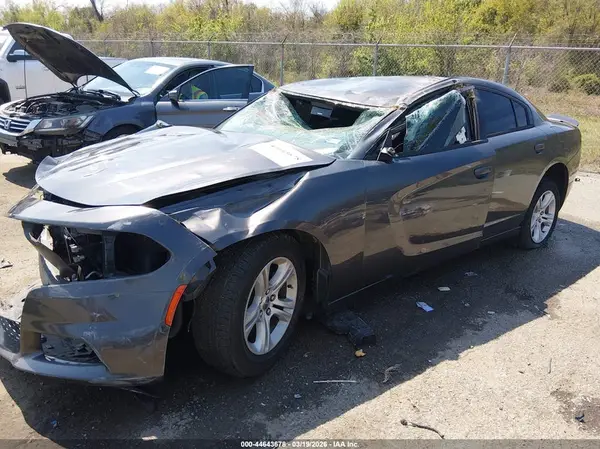 2C3CDXBG2KH729737 2019 DODGE CHARGER - Image 2