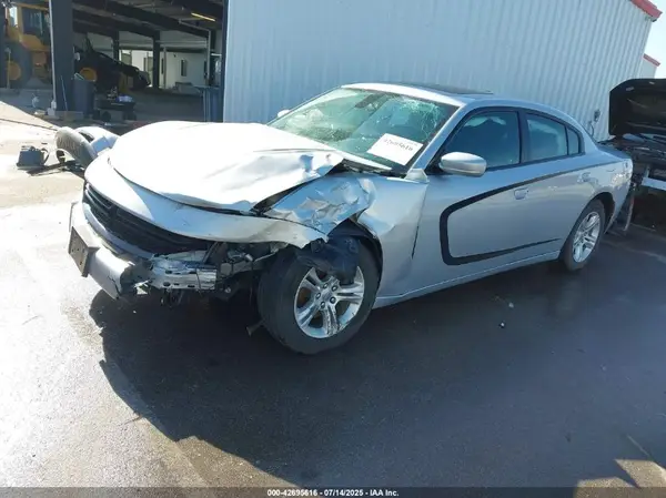 2C3CDXBG2LH153004 2020 DODGE CHARGER - Image 2