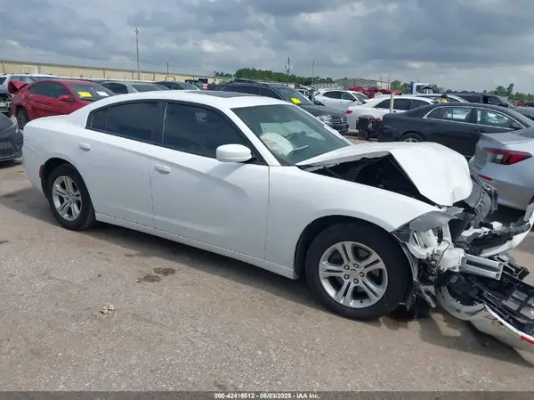 2C3CDXBG2LH204064 2020 DODGE CHARGER - Image 1