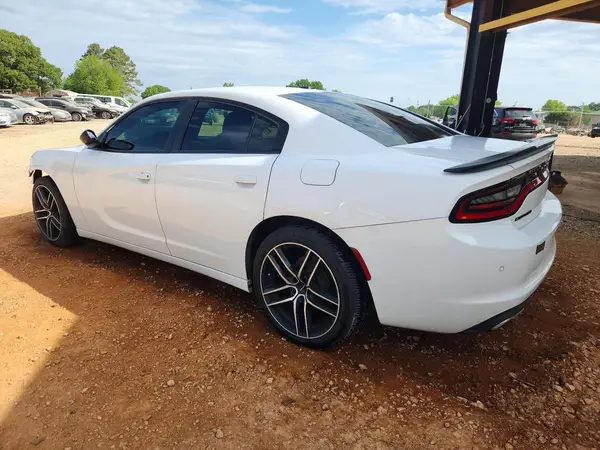 2C3CDXBG2LH238442 2020 DODGE CHARGER - Image 2