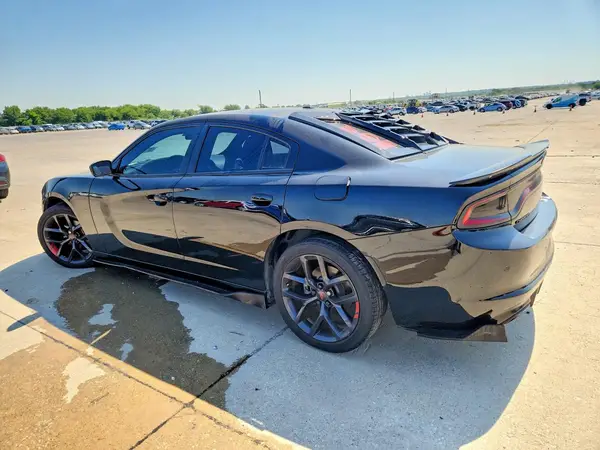 2C3CDXBG2MH677898 2021 DODGE CHARGER - Image 2