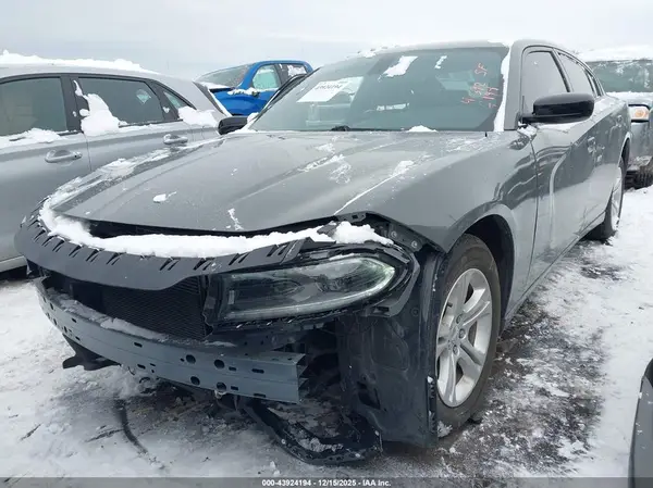2C3CDXBG2PH635963 2023 DODGE CHARGER - Image 2