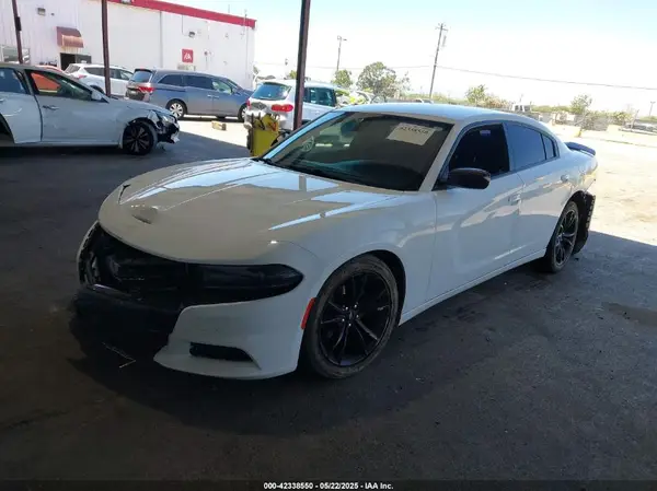 2C3CDXBG3JH247521 2018 DODGE CHARGER - Image 2