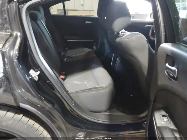 2C3CDXBG3KH640792 2019 DODGE CHARGER - Image 8